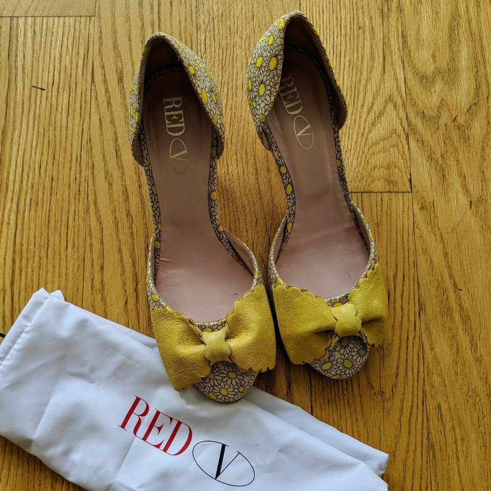 Valentino RED Yellow Bow Heels, Size 36